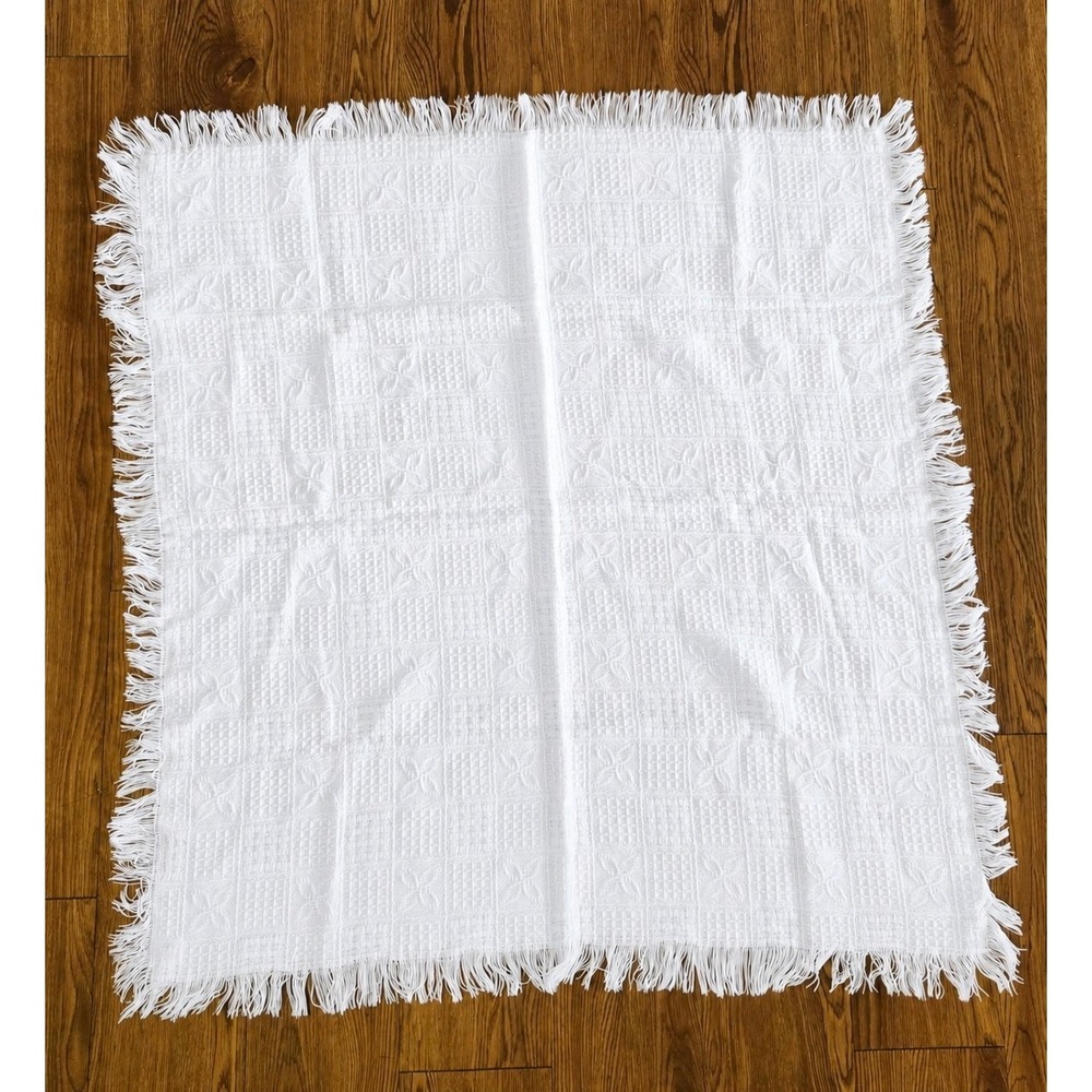 Vintage White Woven Fringe Baby Blanket Throw 34x34 Acrylic Textured Floral EUC